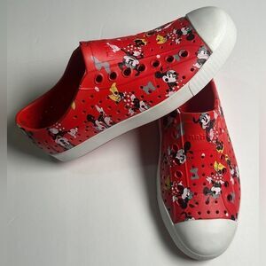Minnie Mouse Native Shoes sz W7